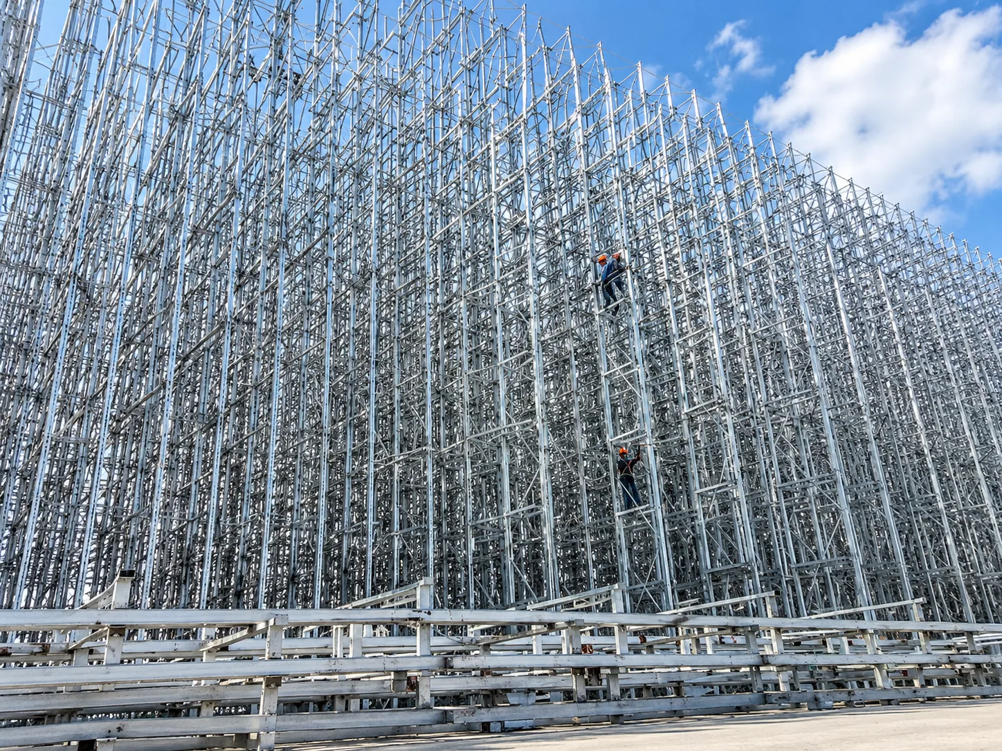 13000 Series Heavy Duty Racking Supported Warehouse