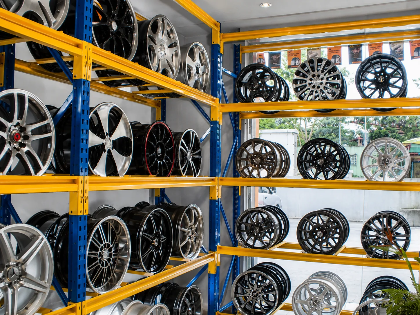 1800 Series Sport Rim Tyre Rack